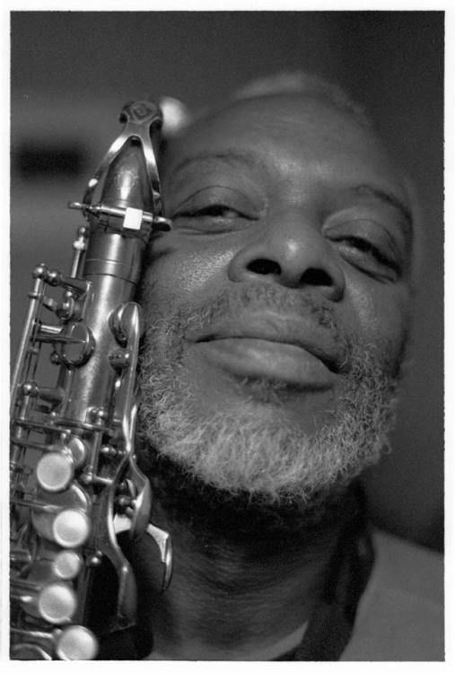 dewey_redman.jpg