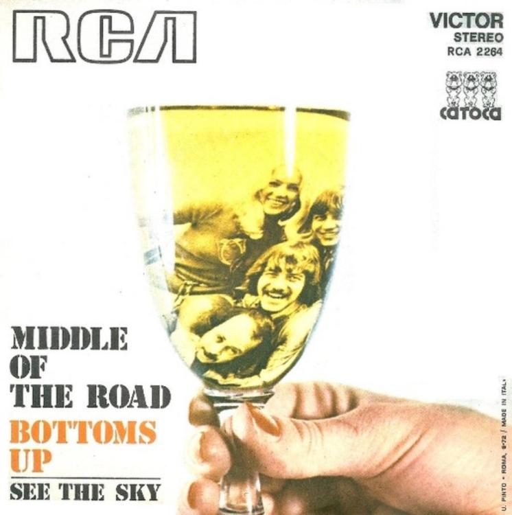 Alkohol - Middle Of The Road – Bottoms Up (Copy).jpg