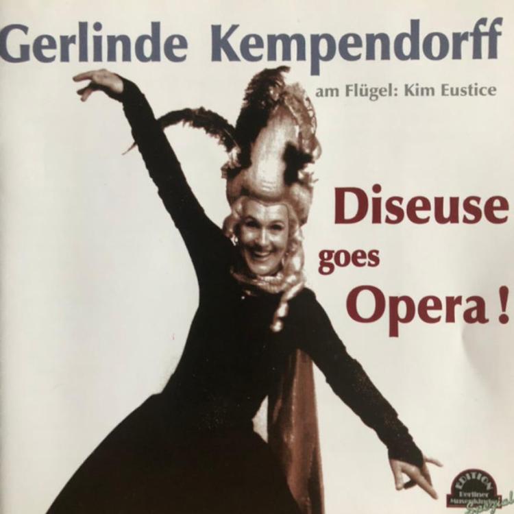 Big Hat - Gerlinde Kempendorff – Diseuse Goes Opera! (Copy).jpg